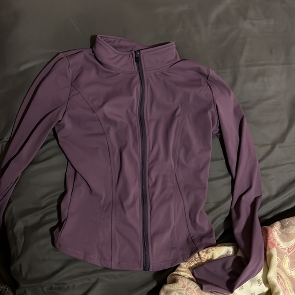 Never worn - Picture 1 of 2